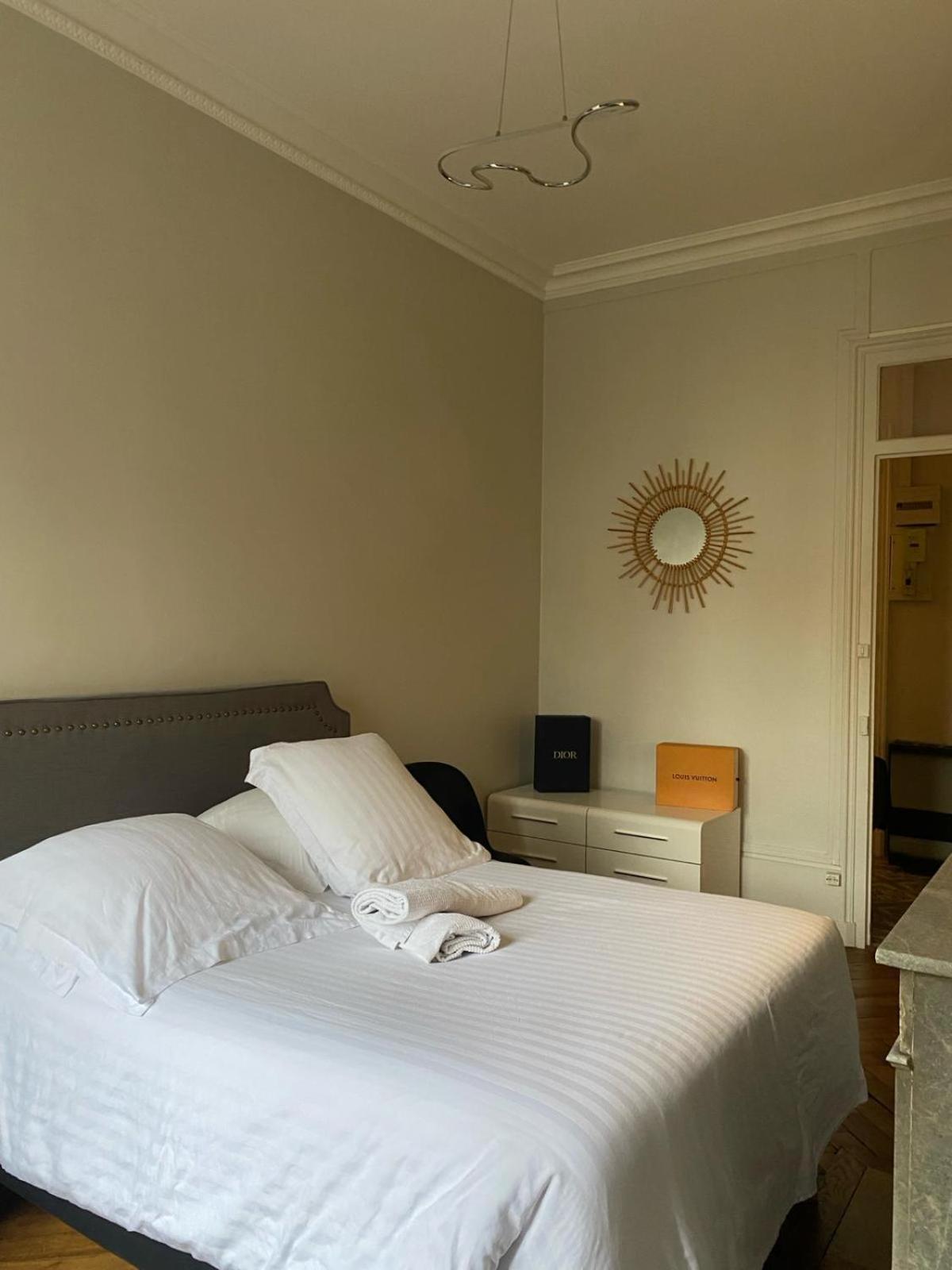 Belges Apartment Lyon Exterior photo